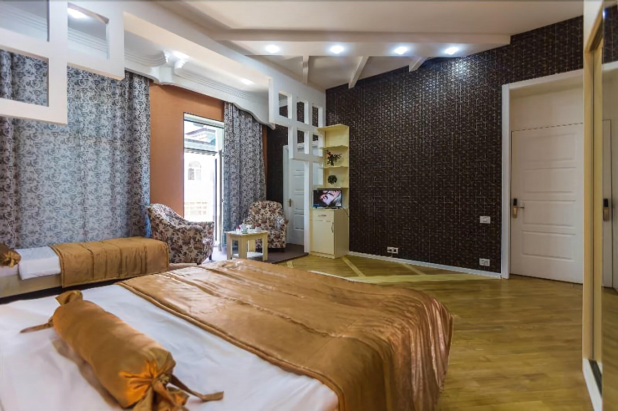 Vania Hotel Bakoe Buitenkant foto